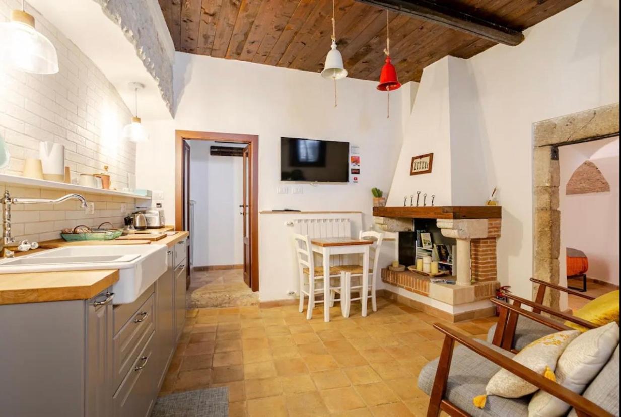 Aurora Medieval House แซร์โมเนตา ภายนอก รูปภาพ