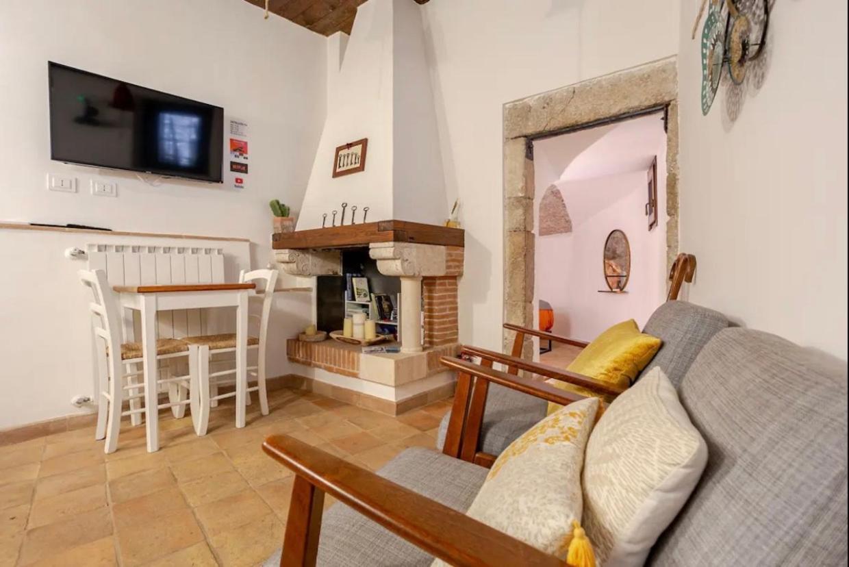 Aurora Medieval House แซร์โมเนตา ภายนอก รูปภาพ