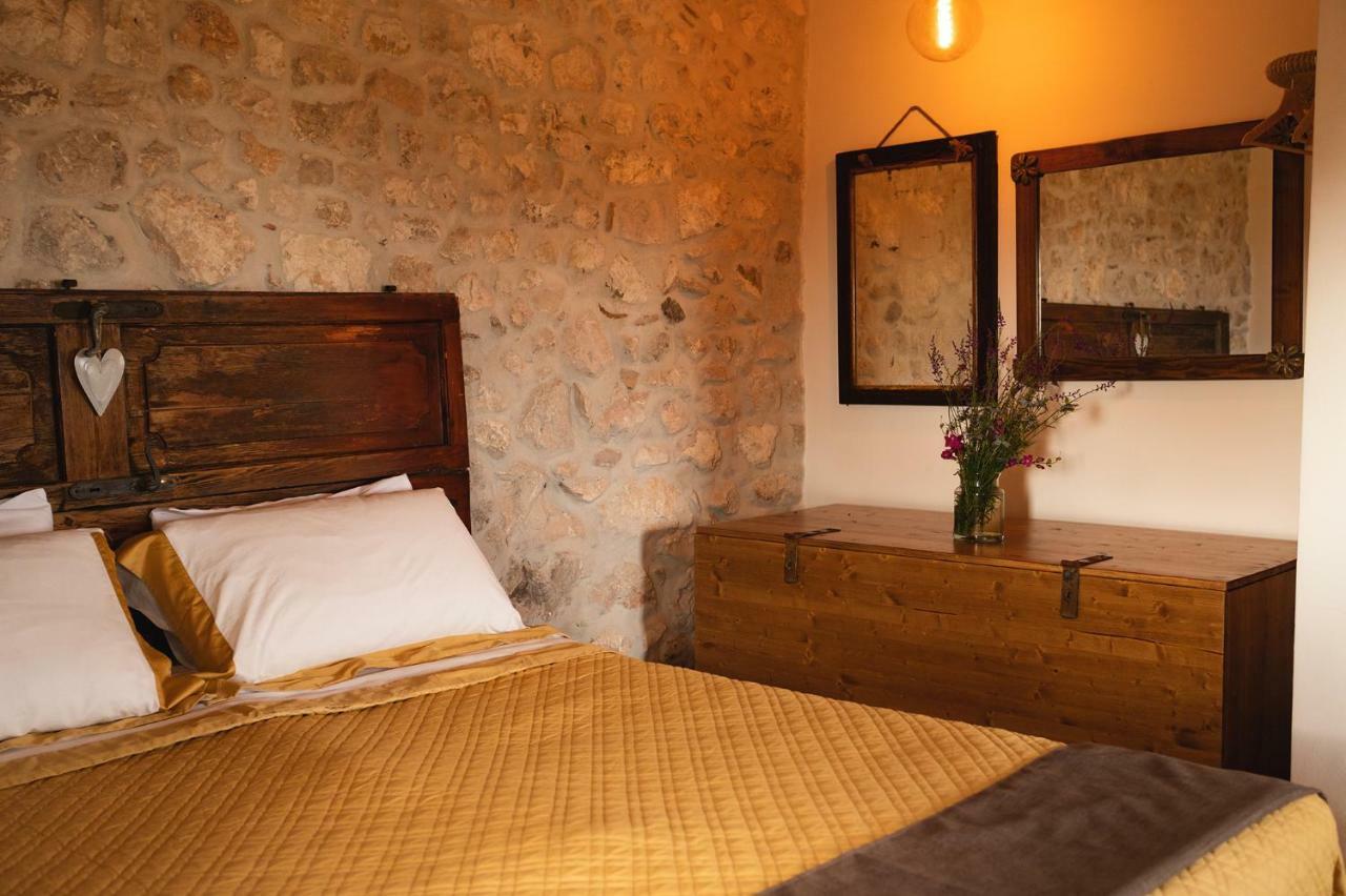 Aurora Medieval House แซร์โมเนตา ภายนอก รูปภาพ